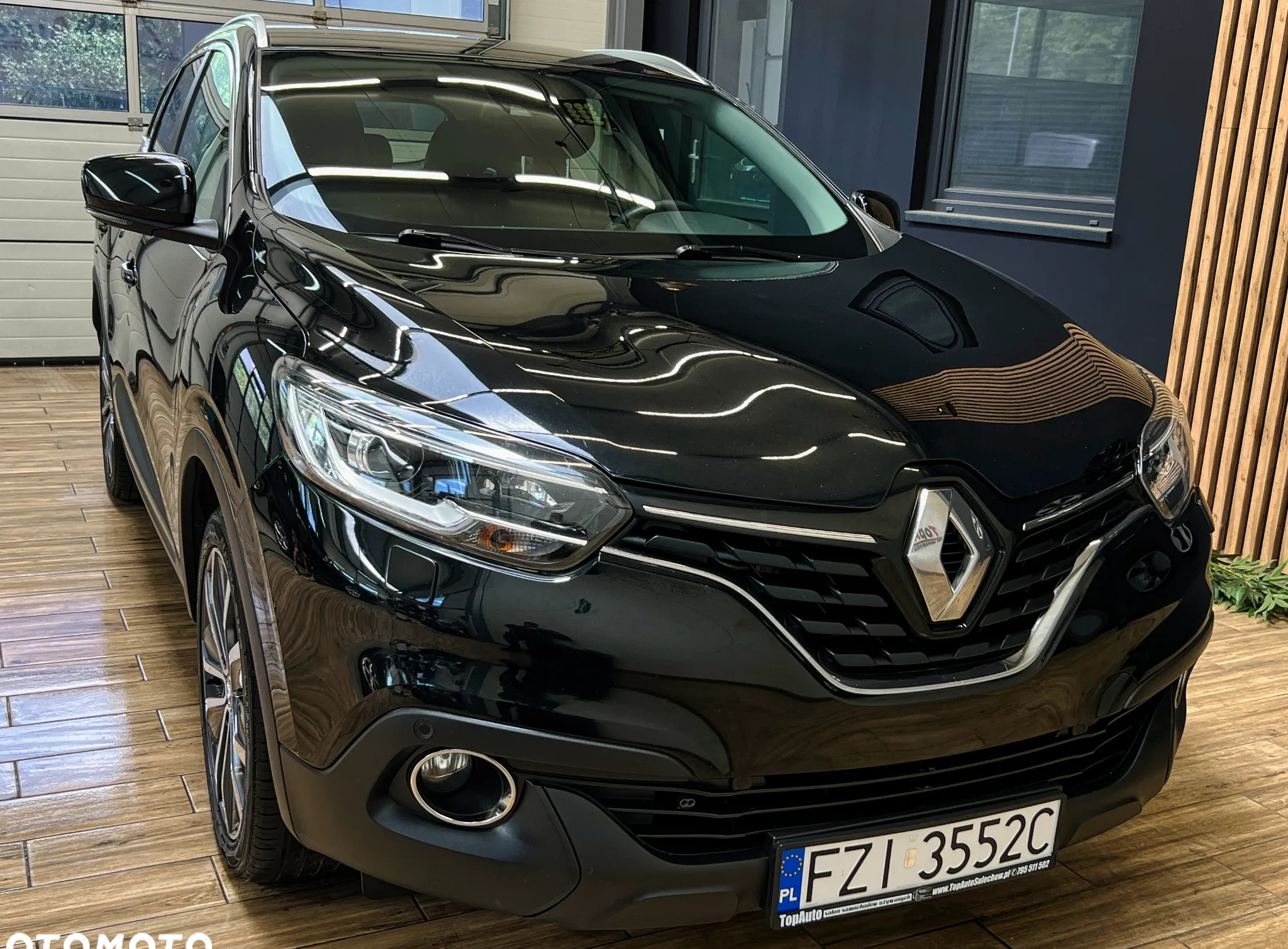 Renault Kadjar cena 59900 przebieg: 140000, rok produkcji 2017 z Gdańsk małe 667